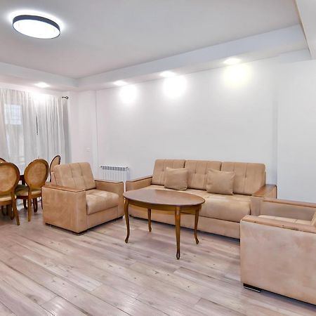 Prime Apartment On Aram Street,2 Bedrooms,2 Bathrooms,Open Balcony Yerevan Exterior photo